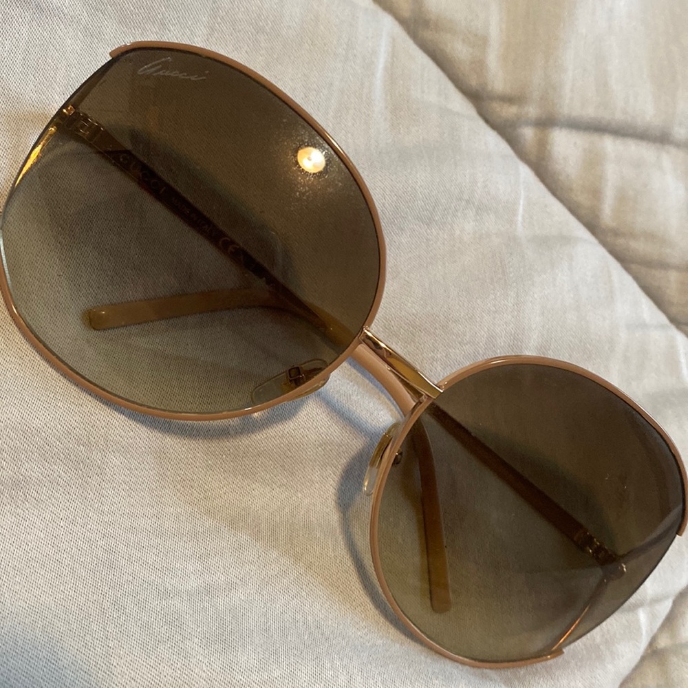 Gucci sun glasses